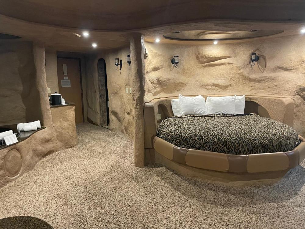 Suite interior
